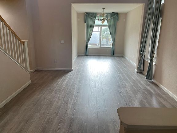 5th image of 84 Driftwood Cir