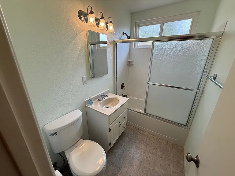 545 Pearson Rd — Photo 16