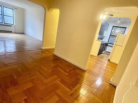 5th image of 3015 Riverdale Ave APT 3K