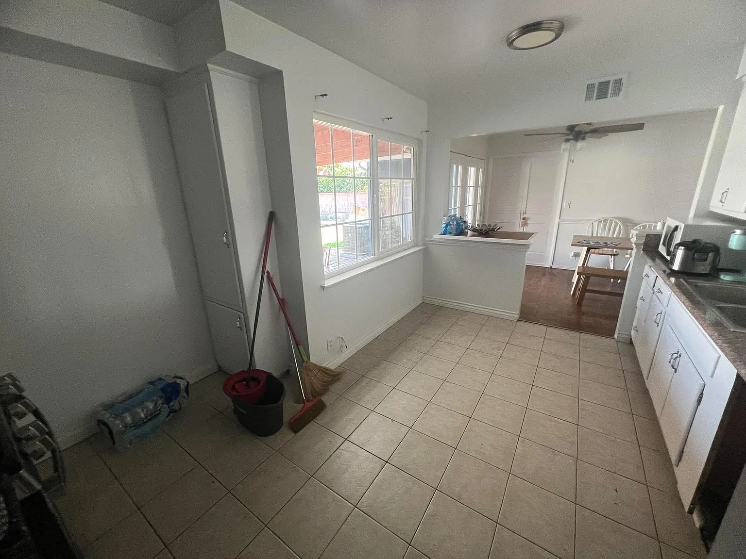 3 bed, 1600 sqft, $1,200 — Photo 4