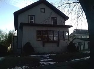 242 Guard St, Rockford, IL 61103