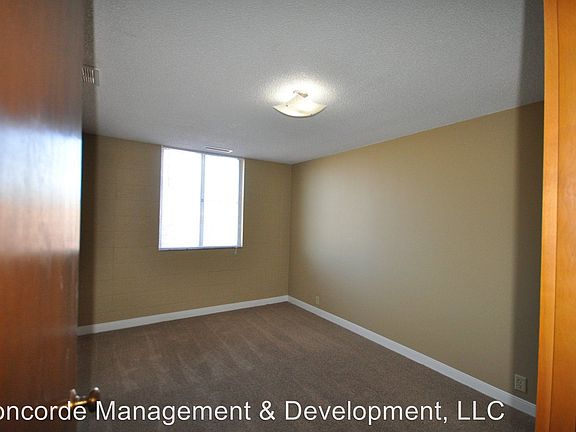 5th image of 601 S 18th St #109