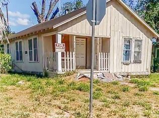 218 W Edwards St, Falfurrias, TX 78355