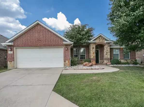 2615 Fox Creek Trl, Arlington, TX 76017