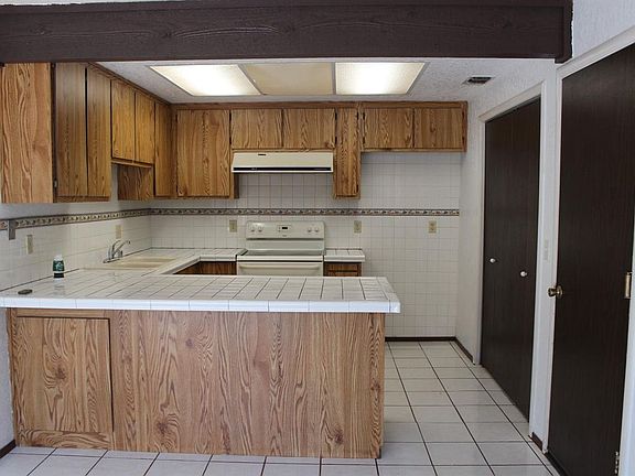 3rd image of 1373 Nyack Pl