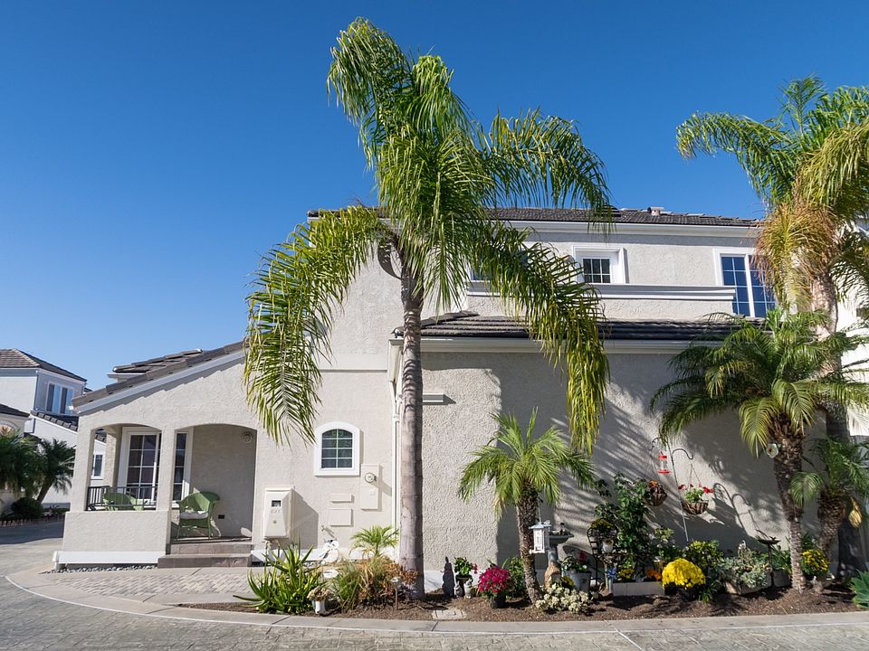 NEWPORT BEACH PARADISE 