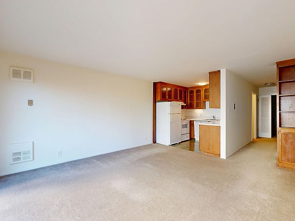 5th image of 2321 Scott St #3