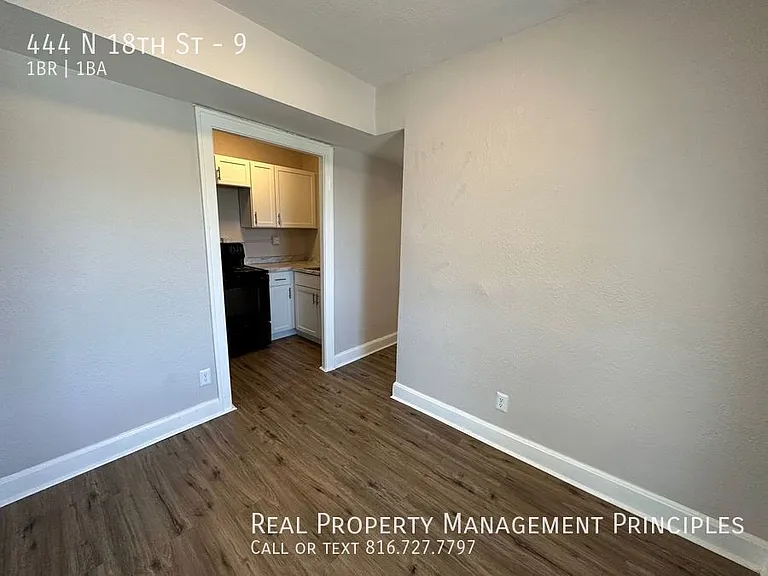 444 N 18th St #9 — Photo 8