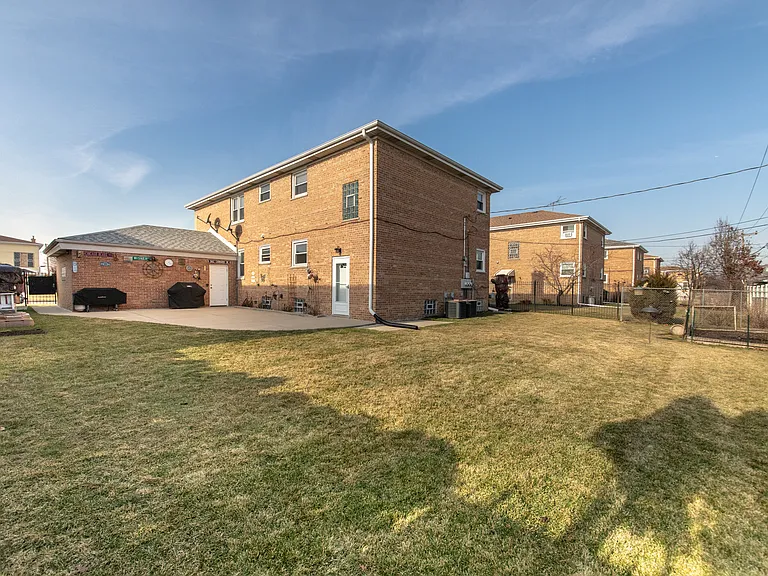 8735 N Wisner St #2 — Photo 15