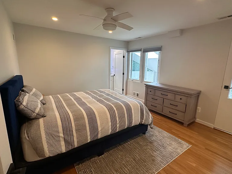 On suit Bedroom 4