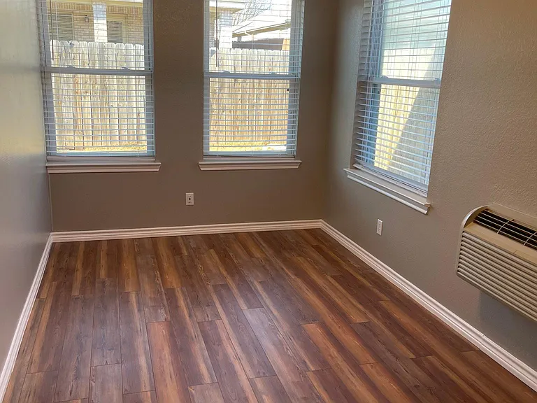 4700 Topaz Ln — Photo 13