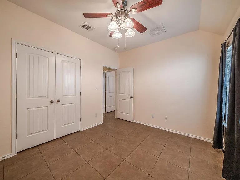 304 Jack Ryan Ln — Photo 17