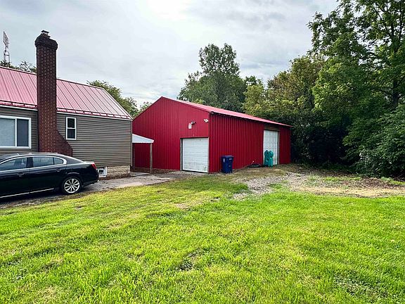 4th image of 914 E Carpenter Rd