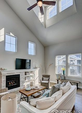 4th image of 2149 Montauk Ln Unit 1