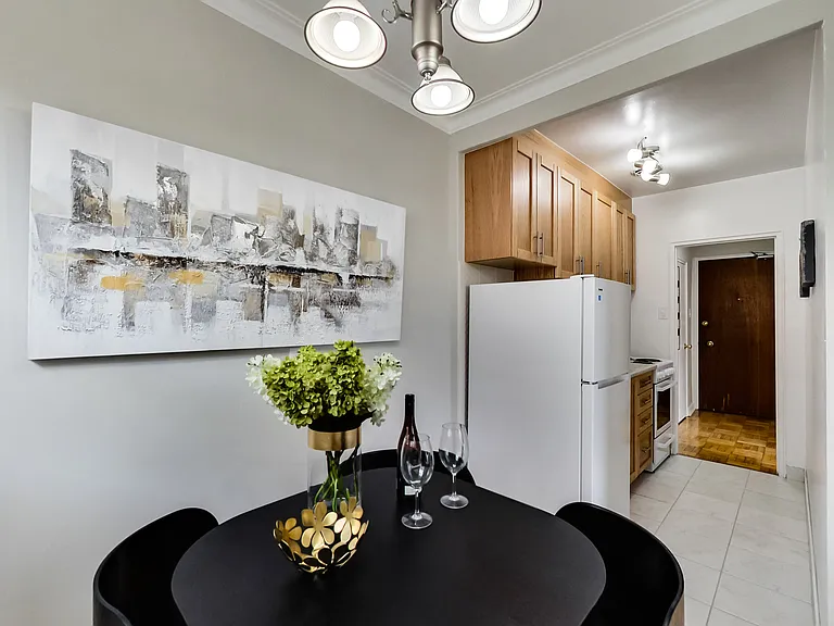 460 Eglinton Ave E #503 — Photo 31