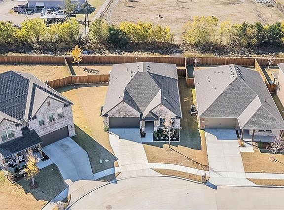 5th image of 1522 Fairweather Way