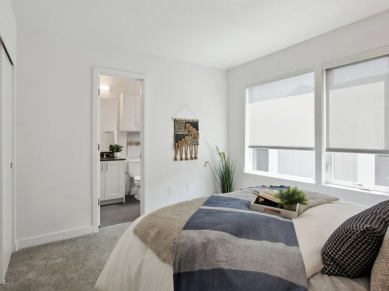 Central Park Townhomes — Photo 30
