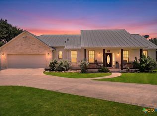 2700 Skyline Dr, Canyon Lake, TX 78133