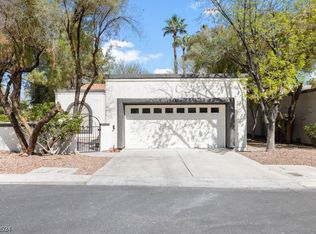 5447 Birchbrook Ct, Las Vegas, NV 89120