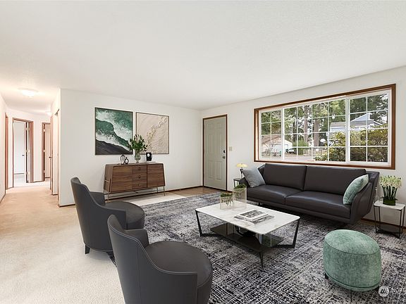 2nd image of 2711 Hampton Court SE