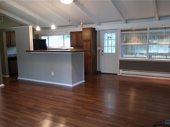 4th image of 2904 Lincolnshire Blvd W