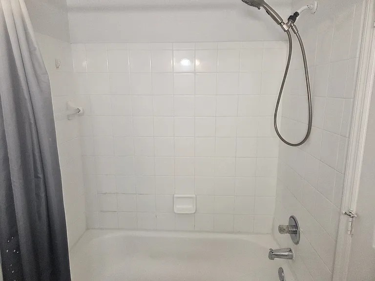 6013 Westgate Dr #2421 — Photo 29
