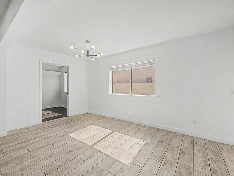 1006 S Tiago Dr — Photo 9