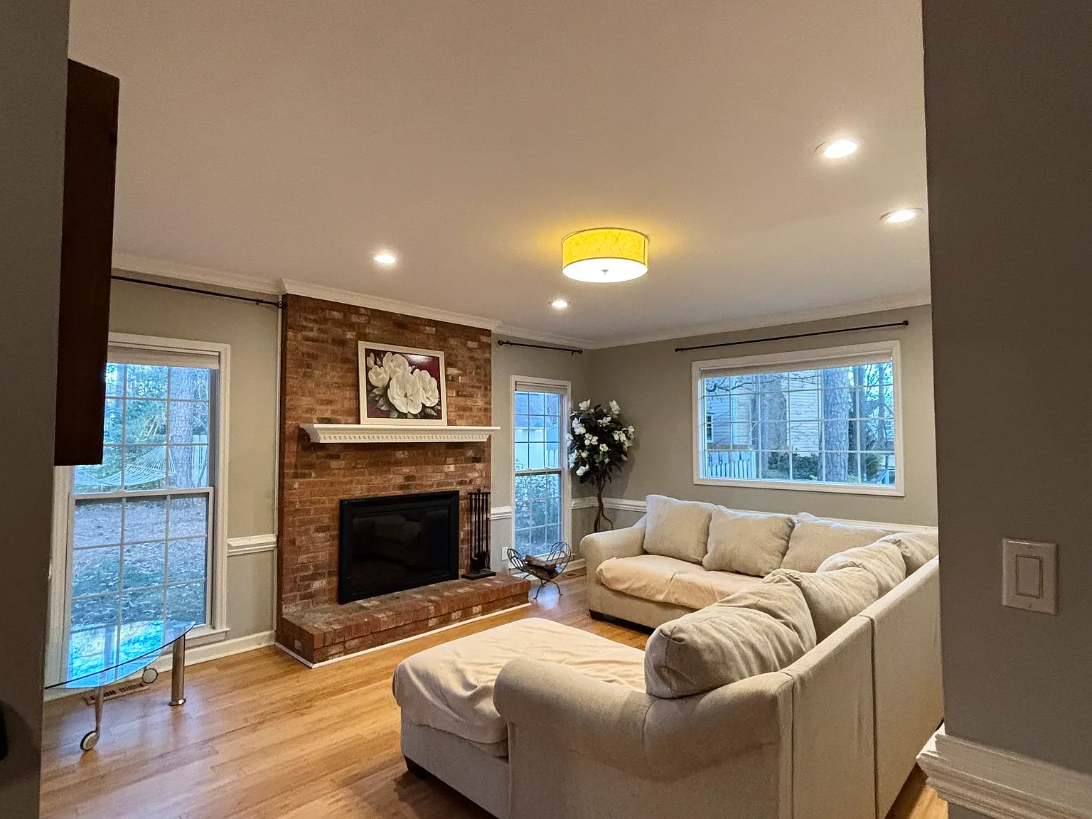 4 bed, 2.5 bath, 2143 sqft, $2,900 — Photo 3