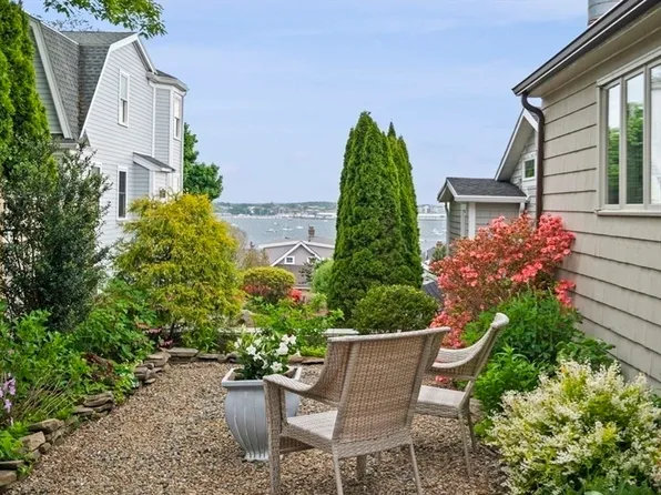 26 Manataug Trl, Marblehead, MA 01945
