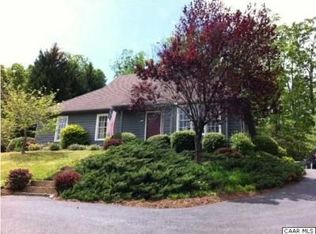 1572 Stoney Creek Dr, Charlottesville, VA 22902