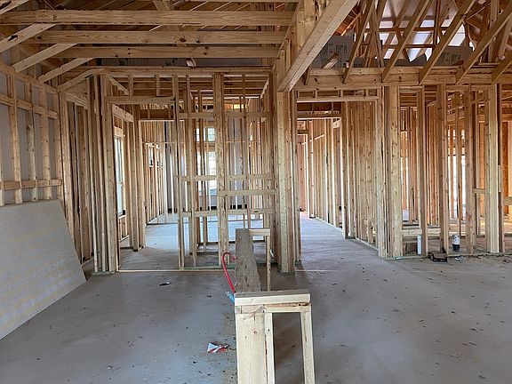 4th image of 7604 Alouette Dr