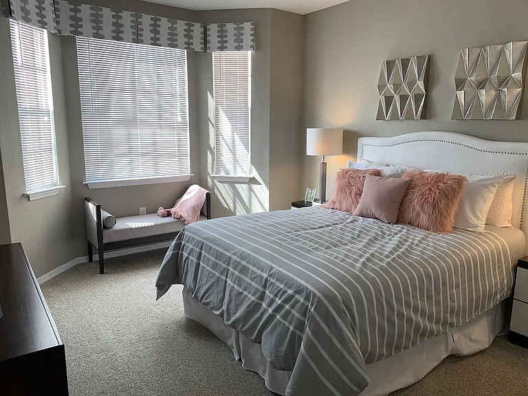 Ranch Lake Apartments — Photo 7