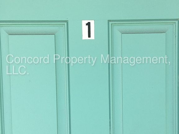 3rd image of 405 SE 20th St APT 1