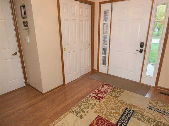2nd image of 71 Brookberry Dr