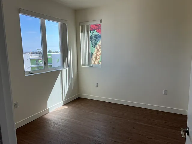 2312 F Ave — Photo 8