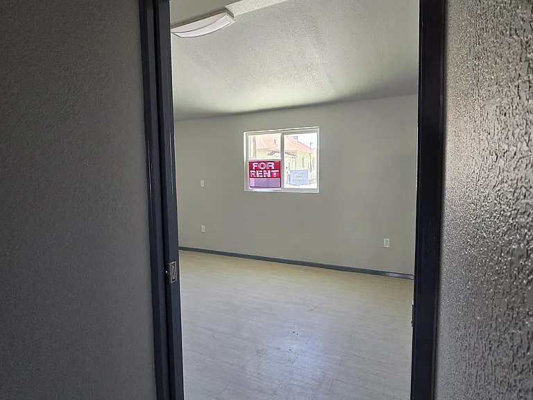 610 Ange St — Photo 20