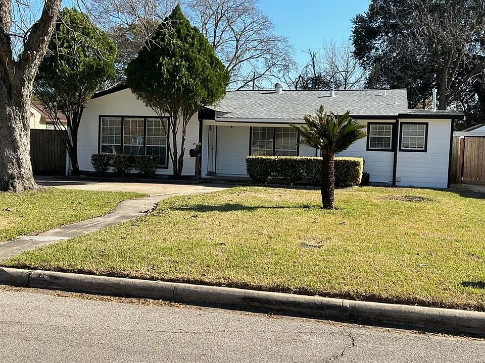 1st image of 8132 Wier Dr