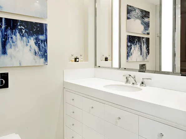 1016 5th Avenue image 14 of 20