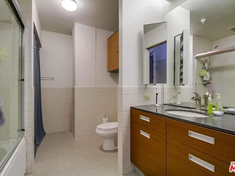 738 S Los Angeles St — Photo 29