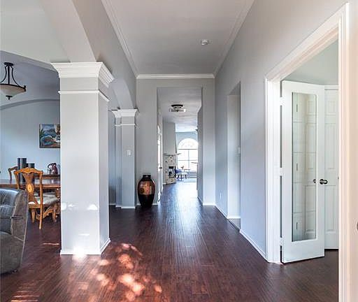 4th image of 8012 Alderwood Dr