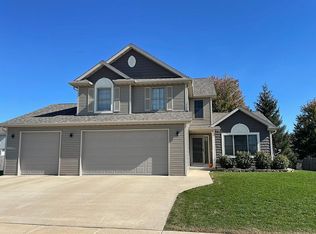 905 Scotts Army Trl, Belvidere, IL 61008
