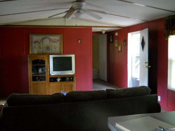 5th image of 340 Oakwood St