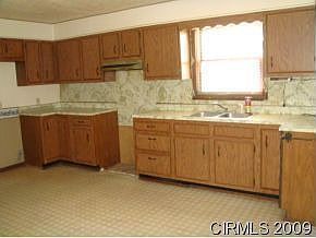 2nd image of 311 W Tipton St