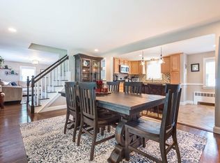 3 Chapman Rd, Wakefield, MA 01880