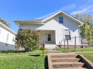 722 4th St E, Scott City, MO 63780