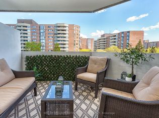 70 Baif Blvd Unit 605, Richmond Hill, ON L4C 5L2