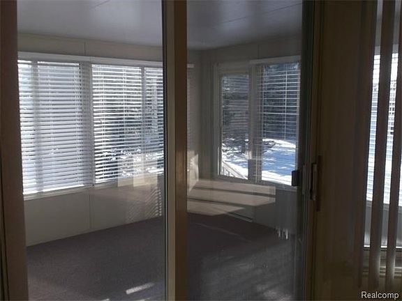 4th image of 793 Snowbird Cir E