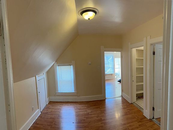 4th image of 2459A N Richards St