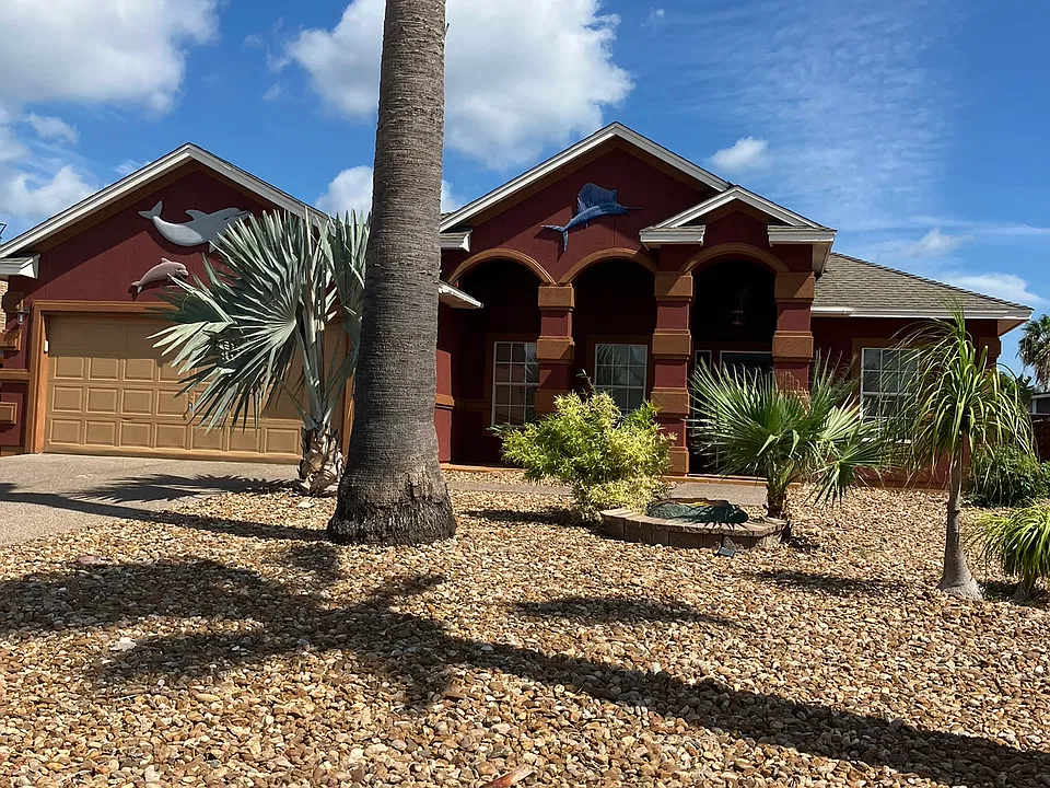 13706 Sea Horse Ave