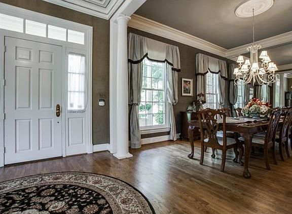 3rd image of 5324 Doral Cir